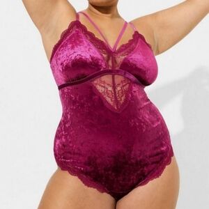 Torrid Velour Triangle Lace Thong Bodysuit - Size 1X NWT